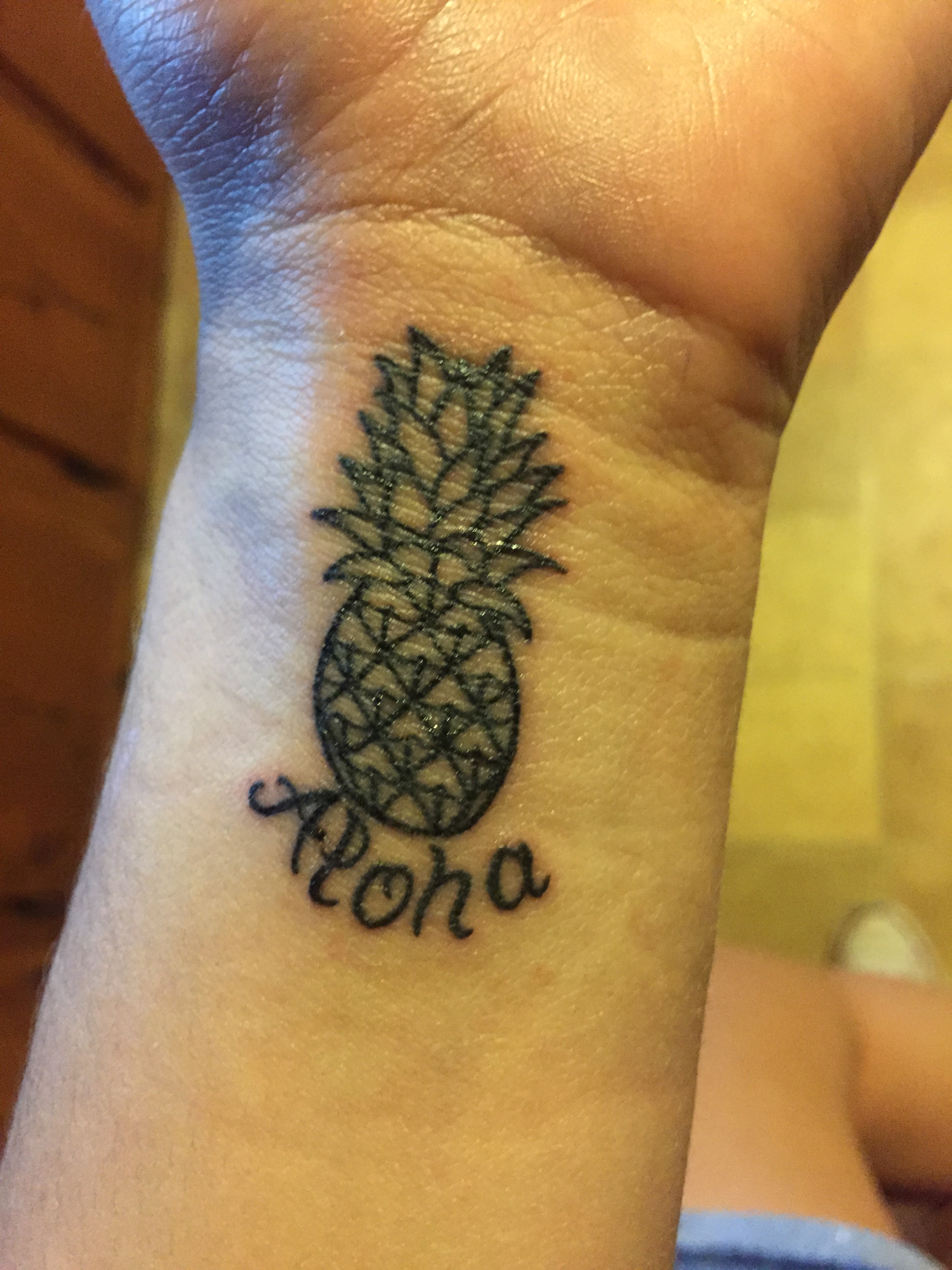 Size and style of pineapple tattoo. Black and white. Left lower calf | Pineapple  tattoo, Pinapple tattoos, Sleeve tattoos